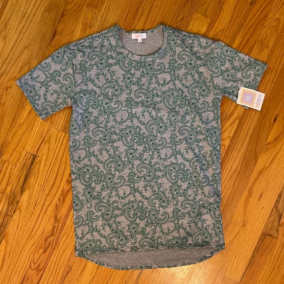 NWT LuLaRoe Patrick Top with paisley like pattern - Picture 1 of 8